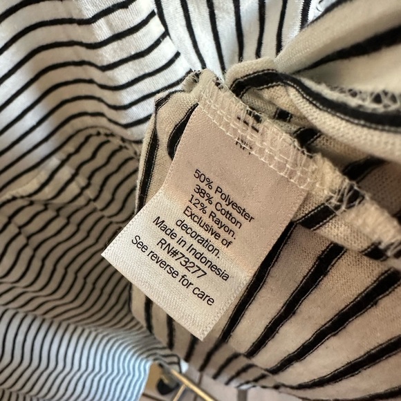 Black and white stripe plus size top xxl - Picture 4 of 9